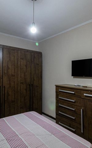 Casa à venda com 275m², 6 quartos e 3 vagas Casa à venda com 275m², 6 quartos e 3 vagasCasa 1 - Quarto 2