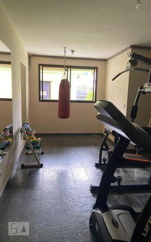 Apartamento para alugar com 62m², 2 quartos e 2 vagasÁrea comum - Academia