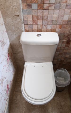 Casa de condomínio à venda com 320m², 3 quartos e 4 vagasLavabo