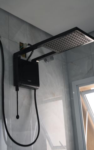 Casa de condomínio à venda com 320m², 3 quartos e 4 vagasBanheiro 1
