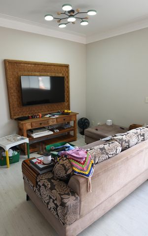 Casa de condomínio à venda com 320m², 3 quartos e 4 vagasSala de TV 2