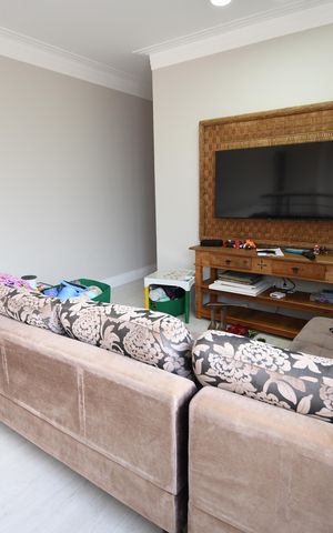 Casa de condomínio à venda com 320m², 3 quartos e 4 vagasSala de TV 2