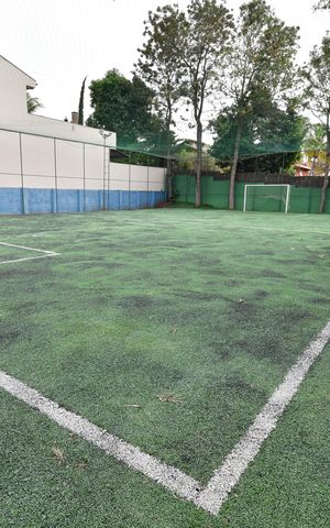 Casa de condomínio à venda com 320m², 3 quartos e 4 vagasÁrea comum - Campo de Futebol