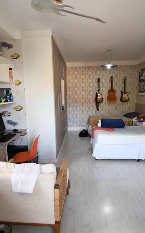 Casa de condomínio à venda com 320m², 3 quartos e 4 vagasQuarto Suíte 2