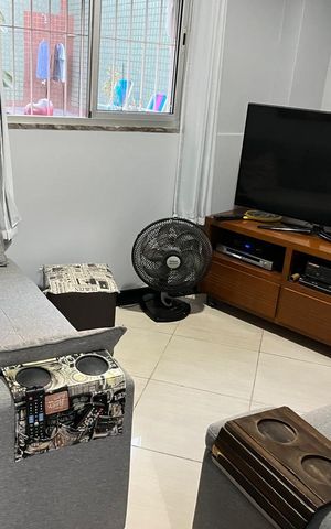 Casa à venda com 350m², 4 quartos e 2 vagas Casa à venda com 350m², 4 quartos e 2 vagasSala