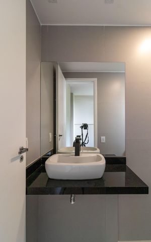 Apartamento à venda com 67m², 3 quartos e 1 vaga Apartamento à venda com 67m², 3 quartos e 1 vagaBanheiro da Suíte