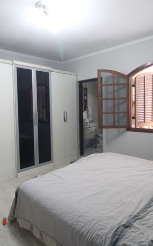 Casa à venda com 250m², 7 quartos e 3 vagasSuíte