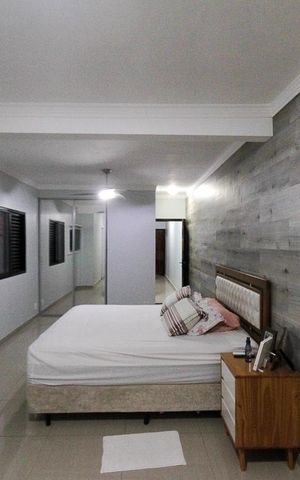 Casa à venda com 155m², 3 quartos e 4 vagas Casa à venda com 155m², 3 quartos e 4 vagasSuite