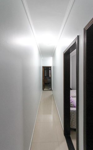 Casa à venda com 155m², 3 quartos e 4 vagas Casa à venda com 155m², 3 quartos e 4 vagasCorredor