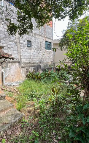 Casa à venda com 101m², 2 quartos e sem vagaQuintal