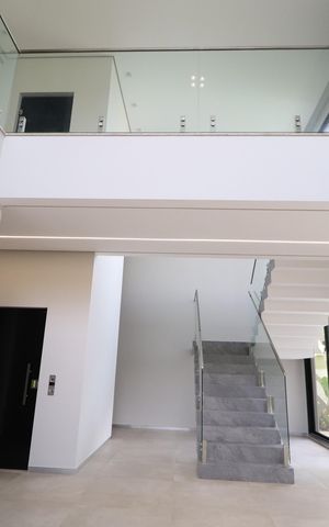 Casa de condomínio para alugar com 500m², 5 quartos e 3 vagasSala