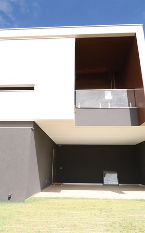 Casa de condomínio para alugar com 500m², 5 quartos e 3 vagasFachada