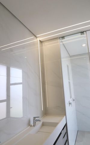 Casa de condomínio para alugar com 500m², 5 quartos e 3 vagasBanheiro Suíte 1