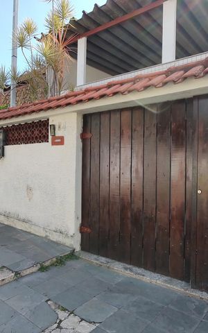 Casa de condomínio à venda com 180m², 3 quartos e 2 vagas Casa de condomínio à venda com 180m², 3 quartos e 2 vagasFachada da Casa