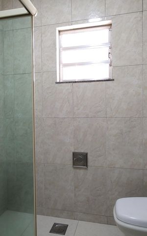 Casa de condomínio à venda com 180m², 3 quartos e 2 vagas Casa de condomínio à venda com 180m², 3 quartos e 2 vagasBanheiro 1