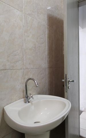 Casa de condomínio à venda com 180m², 3 quartos e 2 vagas Casa de condomínio à venda com 180m², 3 quartos e 2 vagasBanheiro 1