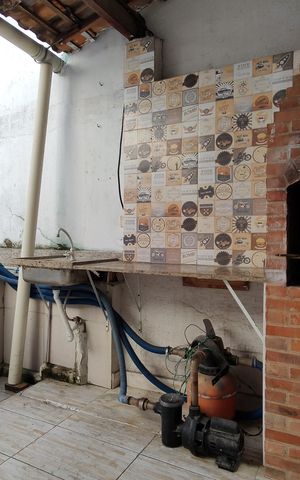 Casa de condomínio à venda com 180m², 3 quartos e 2 vagas Casa de condomínio à venda com 180m², 3 quartos e 2 vagasChurrasqueira