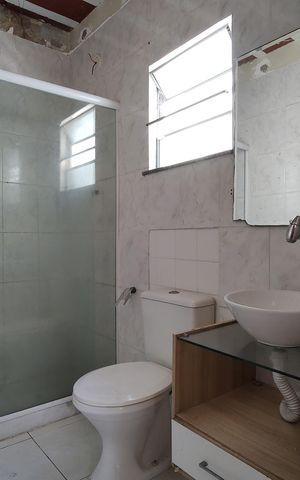 Casa de condomínio à venda com 180m², 3 quartos e 2 vagas Casa de condomínio à venda com 180m², 3 quartos e 2 vagasBanheiro da Suíte