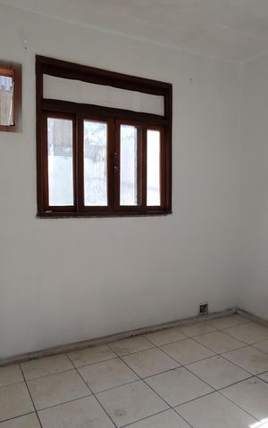 Casa de condomínio à venda com 180m², 3 quartos e 2 vagas Casa de condomínio à venda com 180m², 3 quartos e 2 vagasSuíte