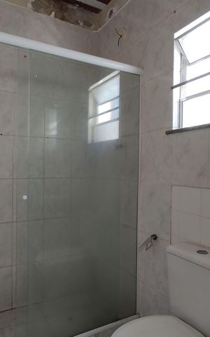 Casa de condomínio à venda com 180m², 3 quartos e 2 vagas Casa de condomínio à venda com 180m², 3 quartos e 2 vagasBanheiro da Suíte