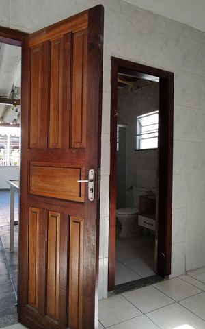 Casa de condomínio à venda com 180m², 3 quartos e 2 vagas Casa de condomínio à venda com 180m², 3 quartos e 2 vagasSuíte