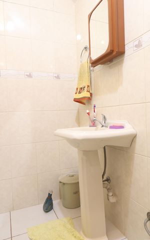 Casa à venda com 221m², 3 quartos e 4 vagasBanheiro