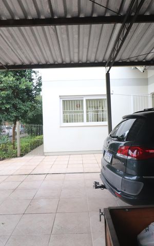 Casa à venda com 221m², 3 quartos e 4 vagasGaragem