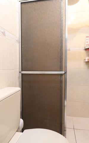 Casa à venda com 221m², 3 quartos e 4 vagasBanheiro