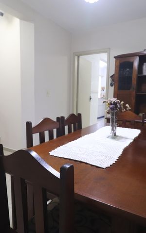 Casa à venda com 221m², 3 quartos e 4 vagasSala