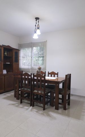 Casa à venda com 221m², 3 quartos e 4 vagasSala