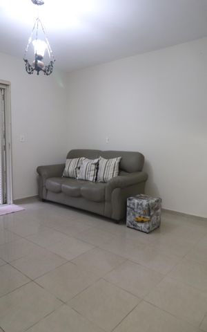 Casa à venda com 221m², 3 quartos e 4 vagasSala