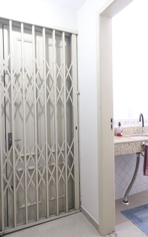 Casa à venda com 221m², 3 quartos e 4 vagasSala