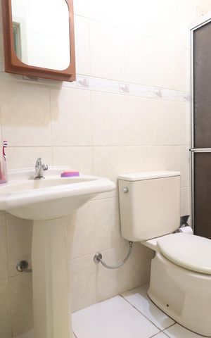 Casa à venda com 221m², 3 quartos e 4 vagasBanheiro