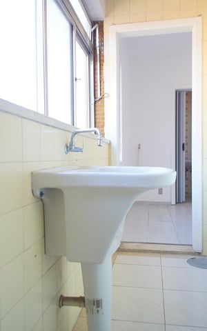 Apartamento à venda com 112m², 3 quartos e 1 vagaÁrea de Serviço
