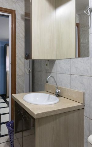 Casa à venda com 280m², 4 quartos e 2 vagas Casa à venda com 280m², 4 quartos e 2 vagasBanheiro da Suíte 2