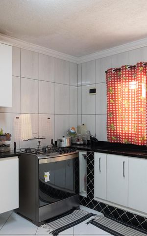 Casa à venda com 280m², 4 quartos e 2 vagas Casa à venda com 280m², 4 quartos e 2 vagasCozinha