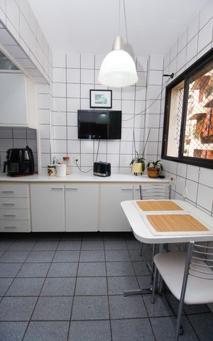 Apartamento à venda com 148m², 4 quartos e 4 vagasCozinha