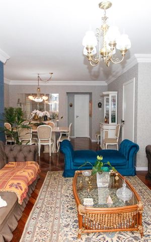 Apartamento à venda com 148m², 4 quartos e 4 vagasSala