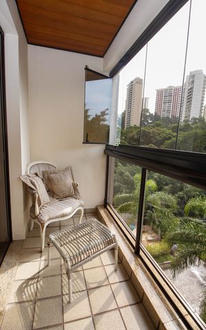 Apartamento à venda com 148m², 4 quartos e 4 vagasVaranda da Sala