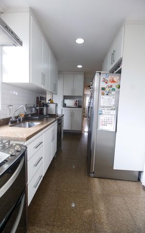 Apartamento à venda com 173m², 4 quartos e 3 vagasCozinha