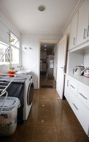 Apartamento à venda com 173m², 4 quartos e 3 vagasÁrea de Serviço