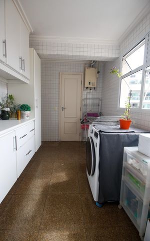 Apartamento à venda com 173m², 4 quartos e 3 vagasÁrea de Serviço