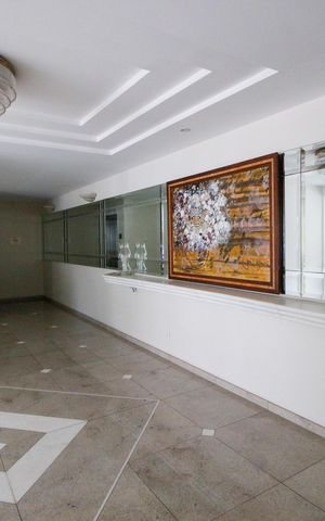 Apartamento à venda com 173m², 4 quartos e 3 vagasHall social