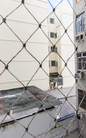 Apartamento à venda com 87m², 2 quartos e sem vagaVista