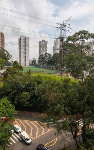 Apartamento à venda com 142m², 3 quartos e 2 vagasVista da Suíte 2
