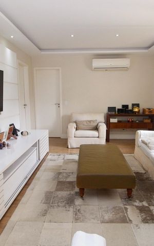 Apartamento à venda com 142m², 3 quartos e 2 vagasSala