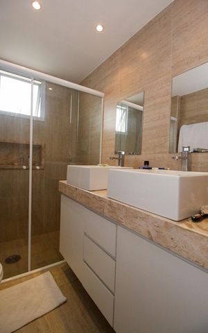 Apartamento à venda com 142m², 3 quartos e 2 vagasBanheiro da Suíte 1