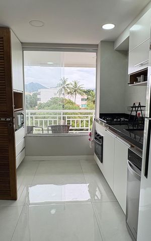 Apartamento à venda com 114m², 3 quartos e 3 vagas Apartamento à venda com 114m², 3 quartos e 3 vagasCozinha