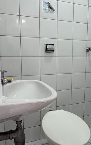 Apartamento à venda com 114m², 3 quartos e 3 vagas Apartamento à venda com 114m², 3 quartos e 3 vagasBanheiro de serviço