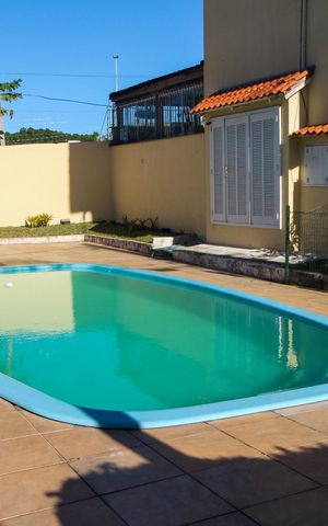 Casa de condomínio à venda com 118m², 2 quartos e 4 vagas Casa de condomínio à venda com 118m², 2 quartos e 4 vagasÁrea comum - Piscina